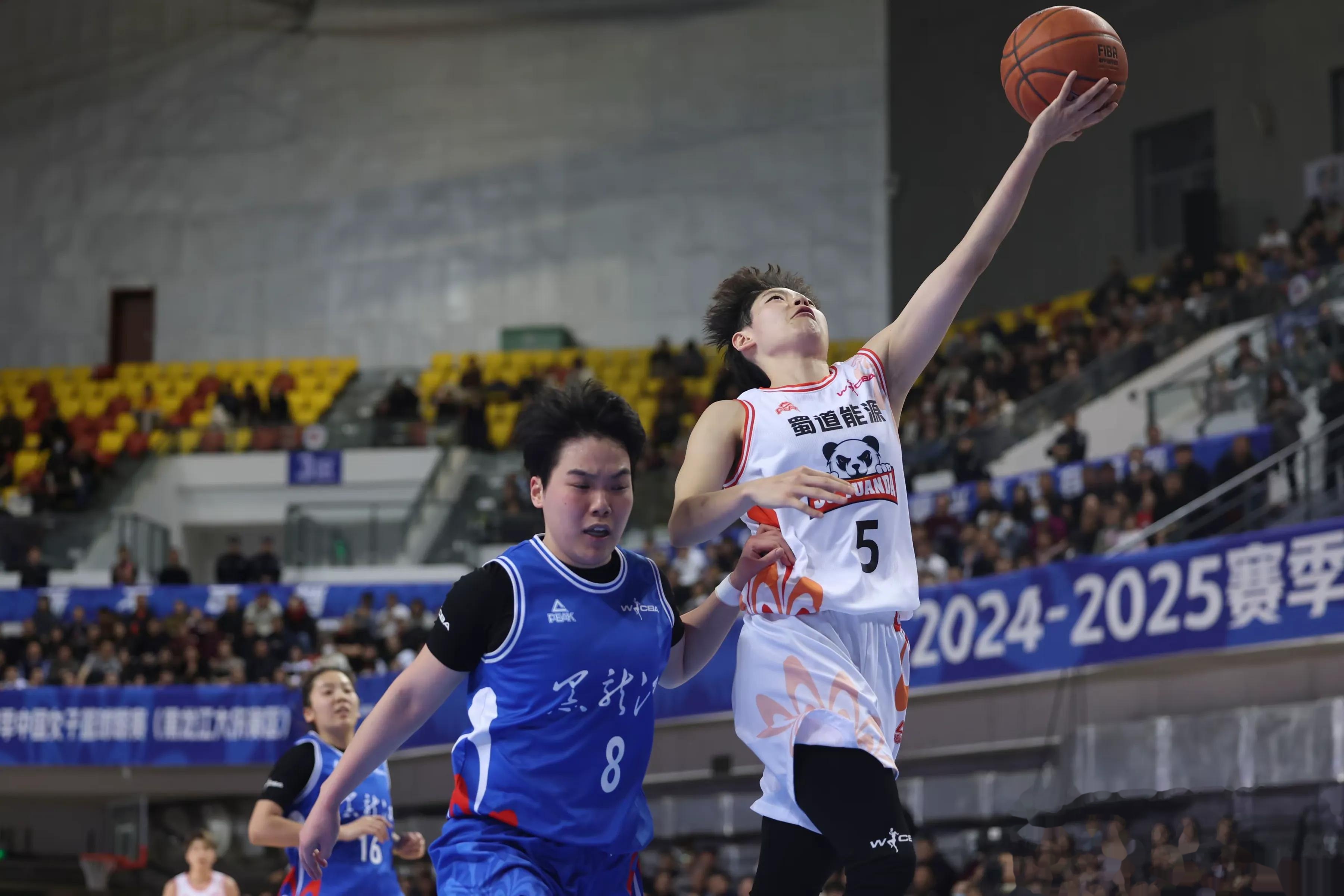 关于CBA季后赛赛前再迎强敌，国际米兰篮板制胜，主帅态度：更衣室稳定，训练强度明显提升的信息