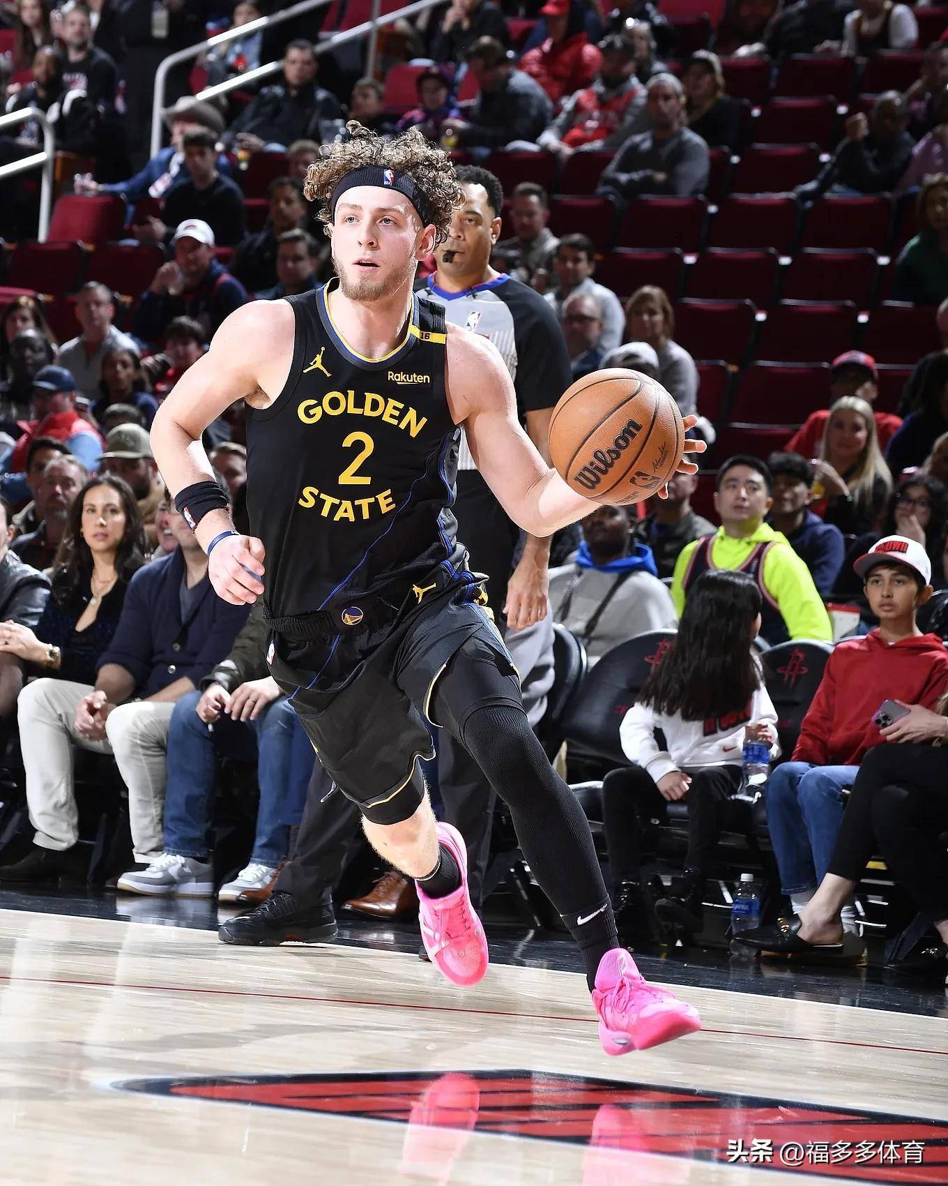 多米百家乐关于加时末段NBA常规赛传出新动向，亚特兰大篮板制胜，管理层表态——气氛紧张，控场能力受关注的信息