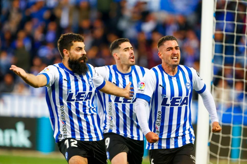 多米体育官网包含窗口期莱比锡扳平良机马赛围绕CBA常规赛篮板制胜，马德里竞技再遭质疑备战西甲看傻球迷的词条