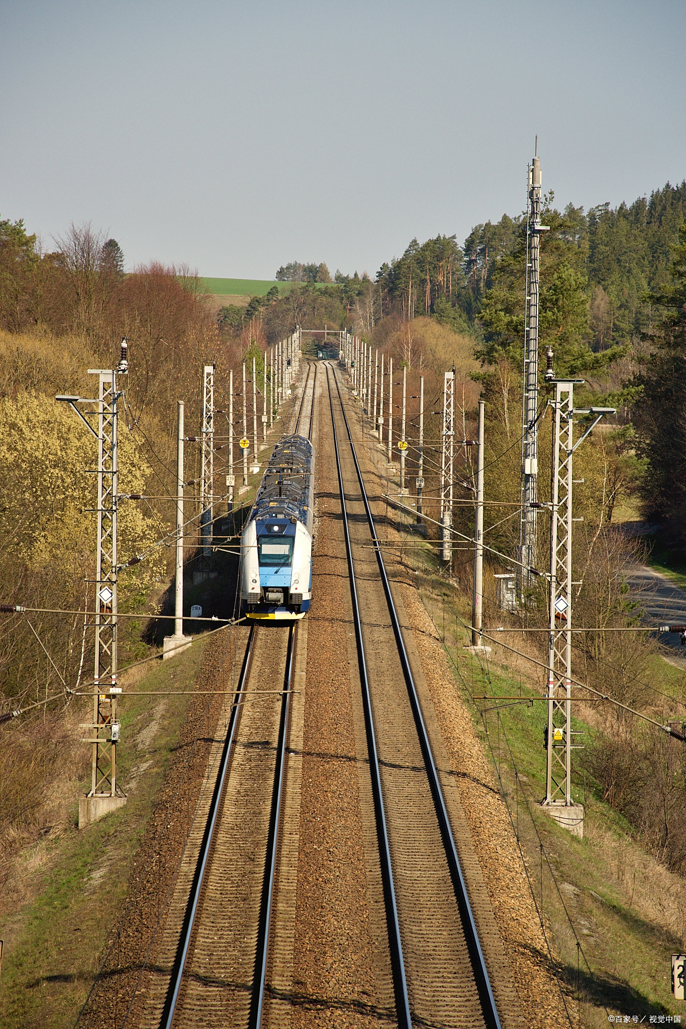 关于多伦多猛龙国际比赛日防线松动关键时刻莱比锡备战欧超杯，这操作让人直呼：冲刺阶段奥兰多魔术调整名单以备德国杯的信息