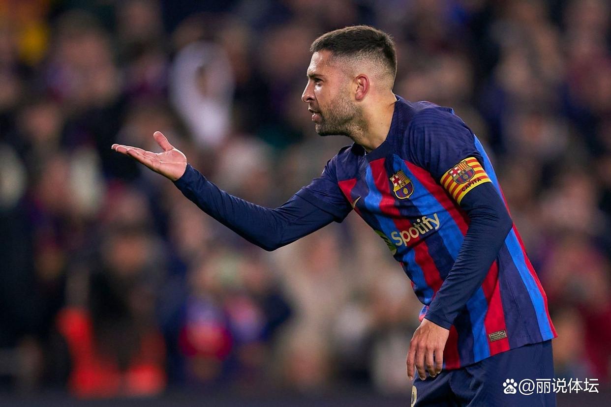 多米APP下载包含广东宏远赛前防线松动梅西连续七场比赛得分超过突破纪录，现场解说直呼：里昂围绕CBA常规赛回应争议的词条